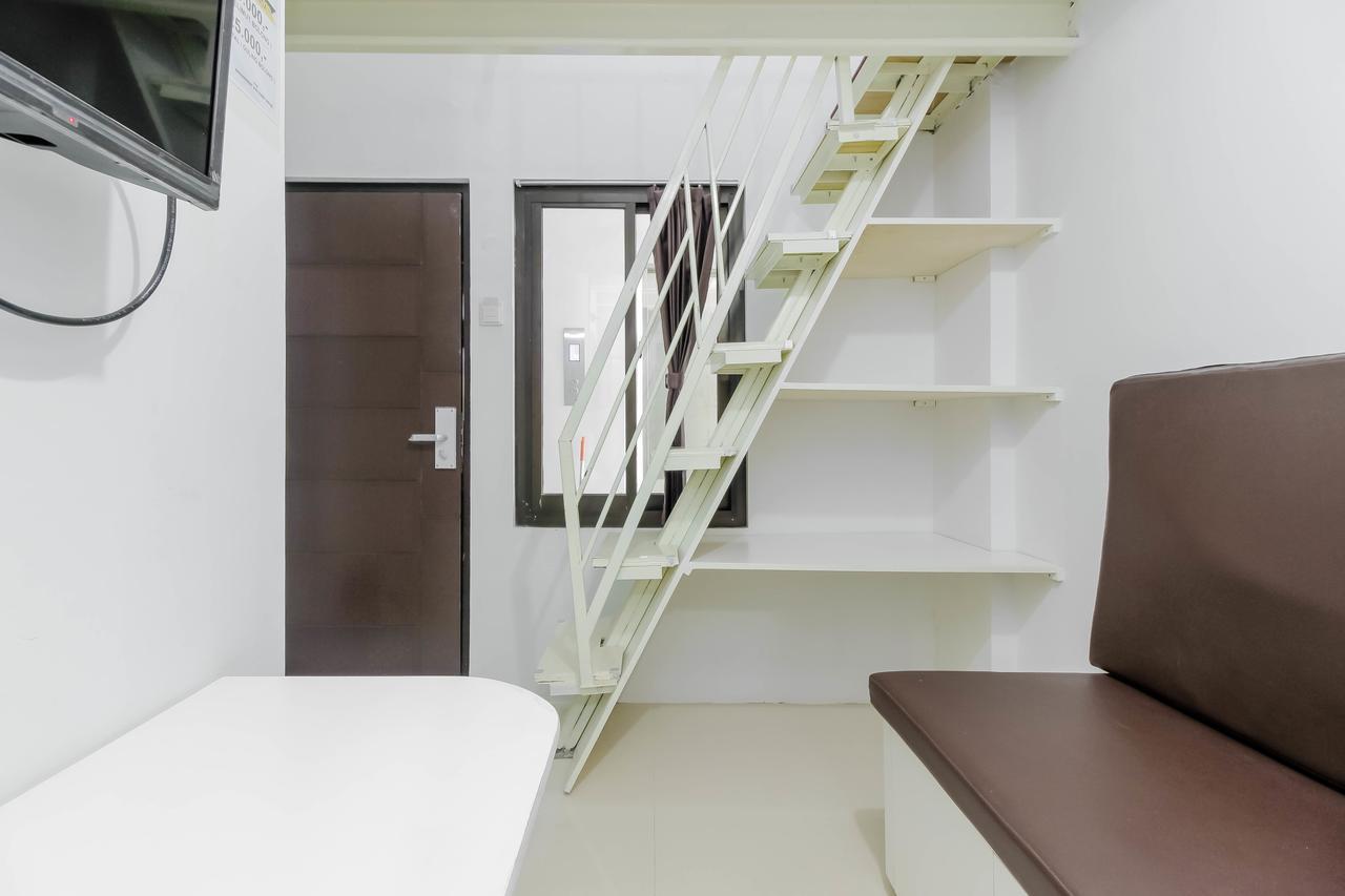 Reddoorz Near Hayam Wuruk Plaza Hotel Джакарта Екстериор снимка